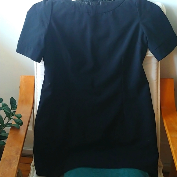 Dress - Picture 1 of 4